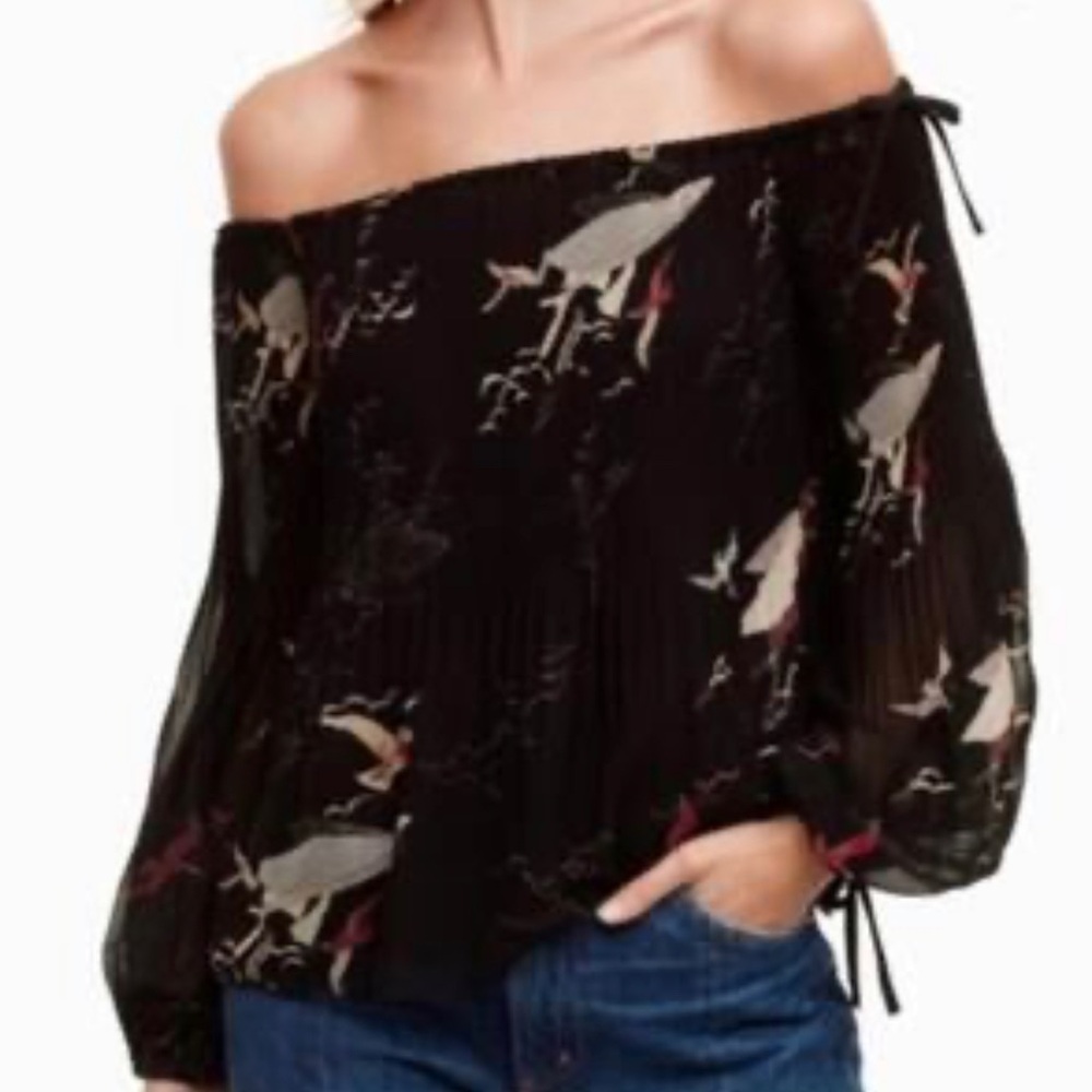 Aritzia Wilfred Elegant off the shoulders blouse